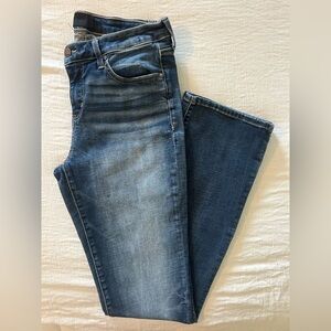 Buckle Women's Boot Cut Jeans in Faded Blue Wash